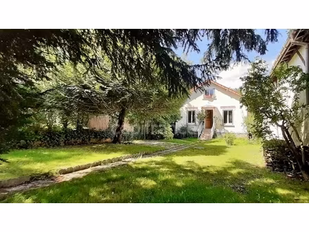 a vendre bures-sur-yvette  maison 4 chambres  1 bureau  joli jardin