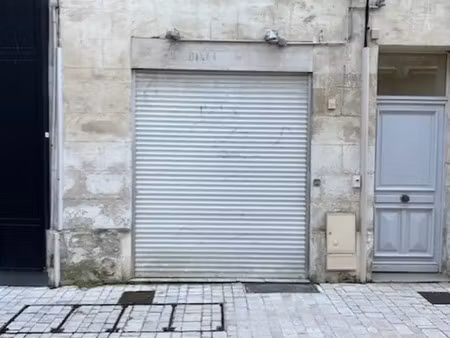 dpt charente maritime (17)  à vendre saintes locaux d'activité