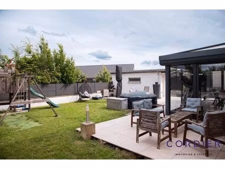 maison de luxe 3 chambres en vente à ottange  france