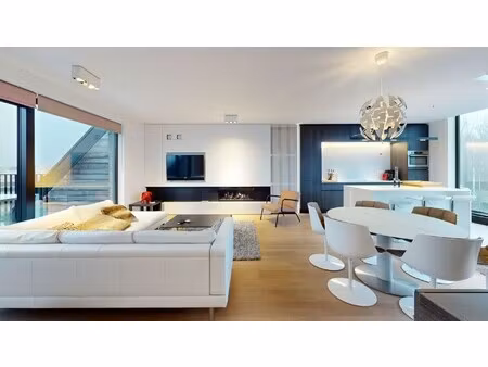 appartement te huur in heist-aan-zee met 3 slaapkamers