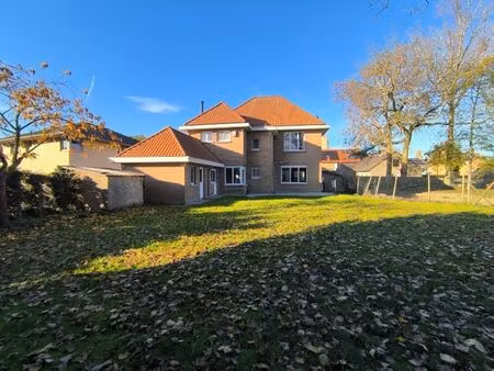 ruime alleenstaande woning