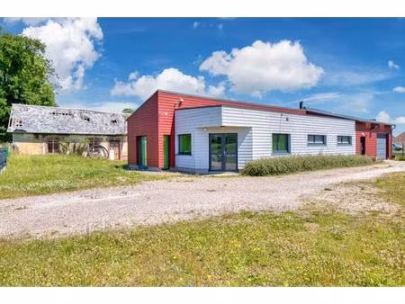 aux portes d'etretat : local artisanal/bureau/commerce ou habitation