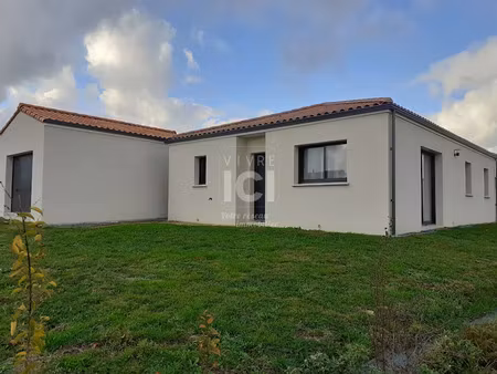 vente maison 5 pièces 83 m² à frossay (44320)  269 500 €