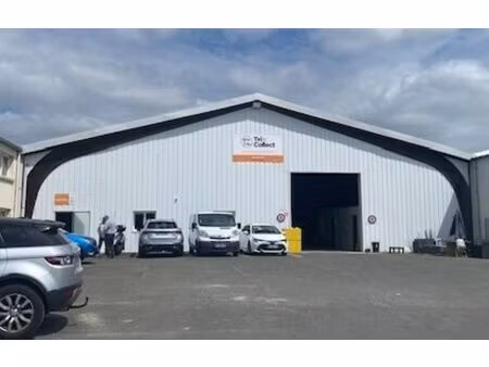 en vente local commercial 1 370 m² – 694 000 € |andard