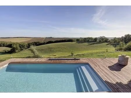 maison de 6 pièces de luxe en vente grazac  france