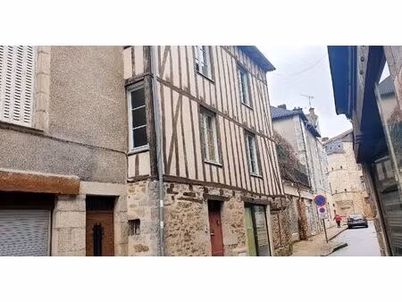 vente immeuble 90 m² saint-léonard-de-noblat (87400)