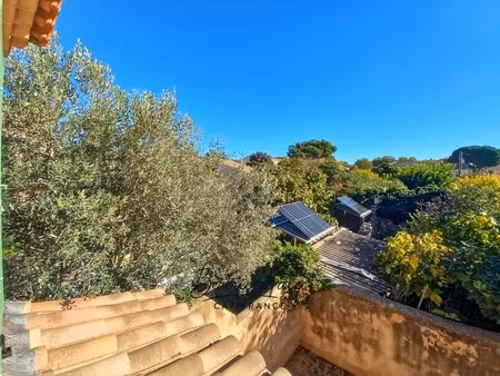 exclusivité – duplex t3 72 m² + terrasse 20 m² + parking – lançon de provence  bouche-du-r