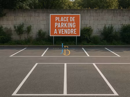 a vendre 6 places de parking en centre ville de bourges