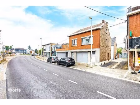 surface commerciale à louer à rue du roi albert 221 oupeye (vbd53359)