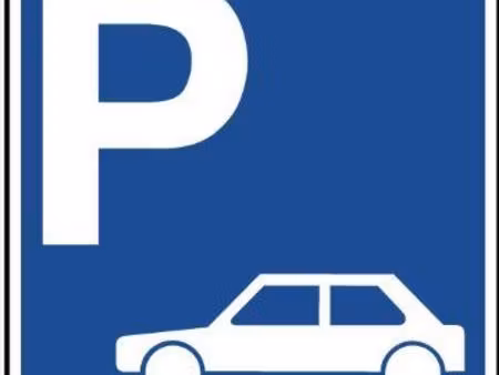 vente parking/box 220 m²