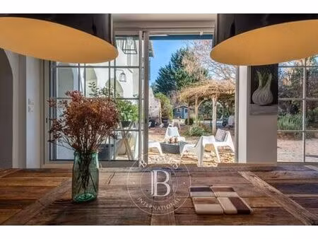 maison de 9 pièces de luxe en vente à collonges-au-mont-d'or  france