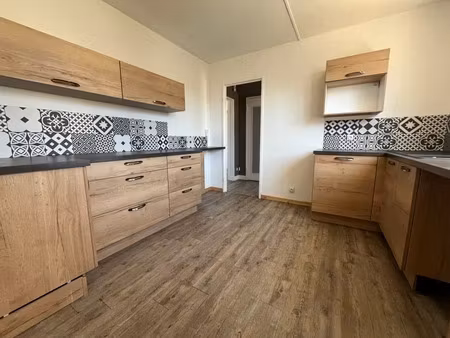 vente maison 5 pièces 82 m² à saint-doulchard (18230)  166 625 €
