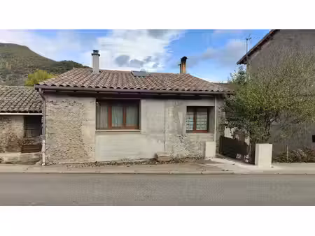 maison de village entièrement rénovée meyras
