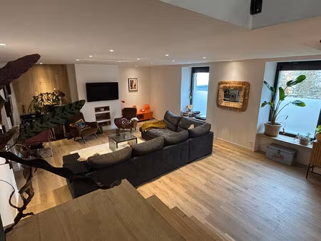 location appartement 4 pièces 117m²