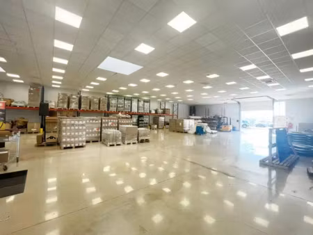 local commercial à louer