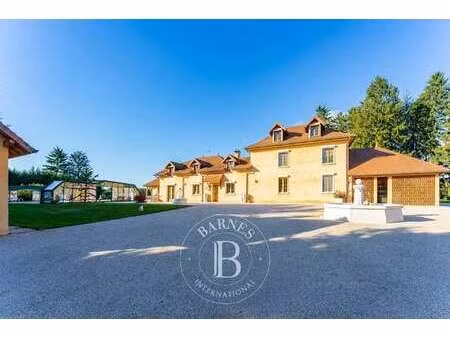 vente maison piscine à la chapelle-de-la-tour (38110) : à vendre piscine / la chapelle-de-