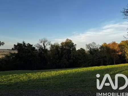 vente terrain à saint-bonnet-sur-gironde (17150) : à vendre / 1022m² saint-bonnet-sur-giro