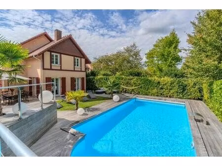 maison de 6 pièces de luxe en location à montévrain  île-de-france