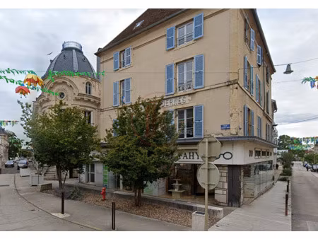 local commercial de 161.53m2