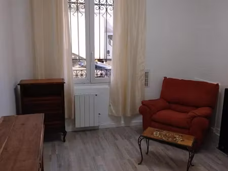 location meublée appartement 2 pièces 43 m² à saint-ouen (93400)  950 €
