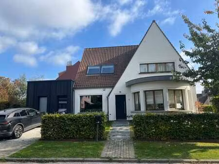 magnifique villa lumineuse et rénovée