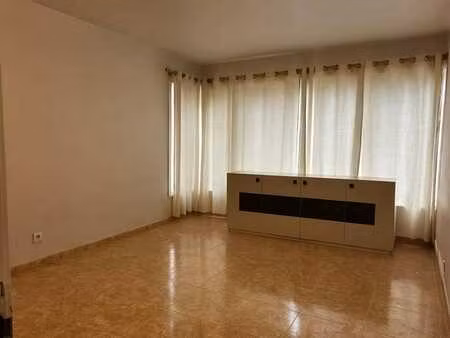 a 3' de la gare - peb : d - 2 chambres