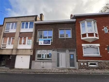 ***sous compromis***