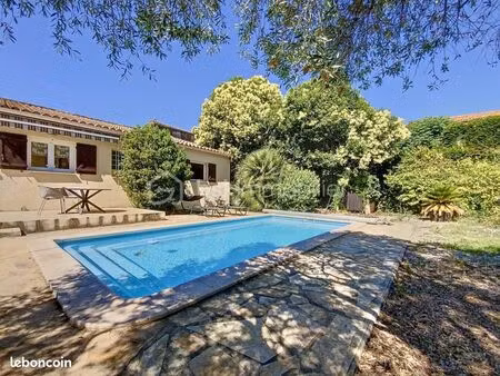 villa 3 pièces 93 m²