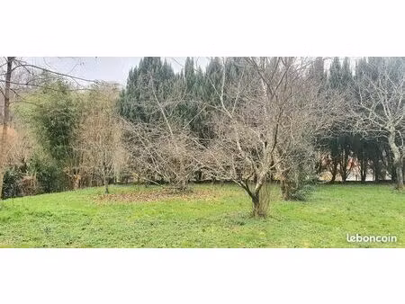 terrain 750 m² camblanes et meynac