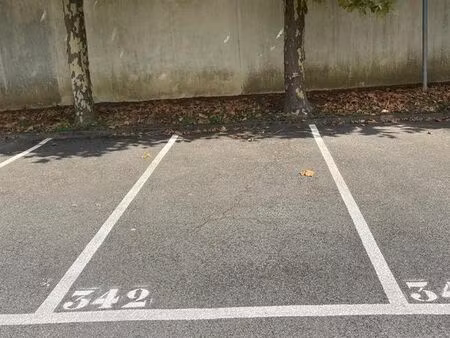 a louer parking
