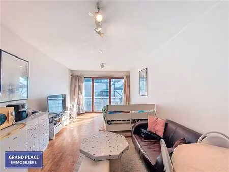 studio avec balcon. rendement net de 3 2 %