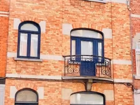 charmante maison de ville  250m²  4 chambres  2 sdb  jardin