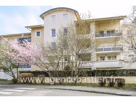 appartement 3 pièces 79 m²