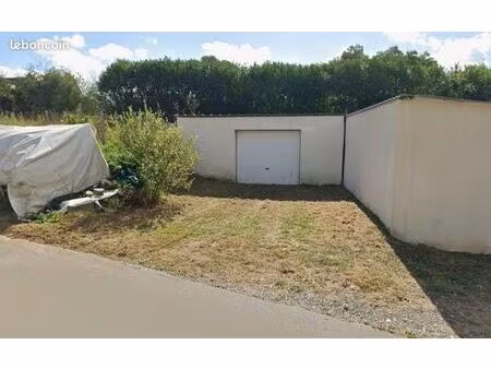garage bétonné de 25m²