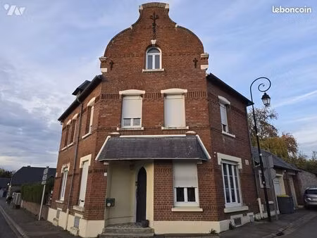 maison 9 pièces 184 m²