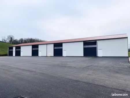 bâtiment 96 m² lacarre