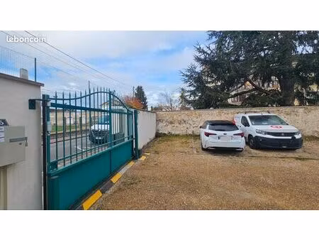 place parking bretigny