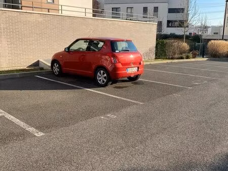 ?️ place de parking sécurisée à louer – igny- 4 allée des ruchères