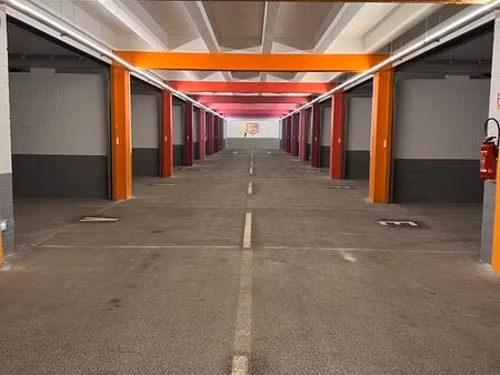 entrepôt stockage/box professionnel ou particulier