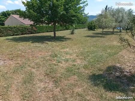 terrain constructible 1160m2 arboré clôturé lavilledieu