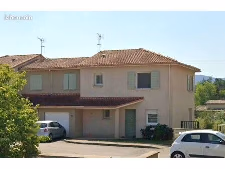 villa 5 pièces 96 m²