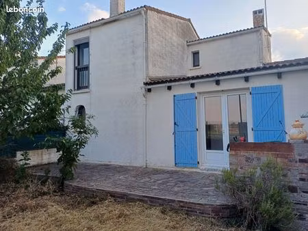 vente a terme libre 110m2/400m2 villemoustaussou