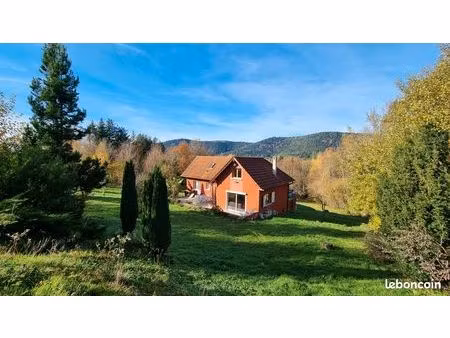 maison 6 pièces 140 m²