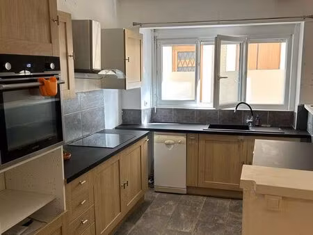 ? à vendre – maison de ville rénovée 4 pièces + bureau – 129 m² – centre de lézignan-corbi