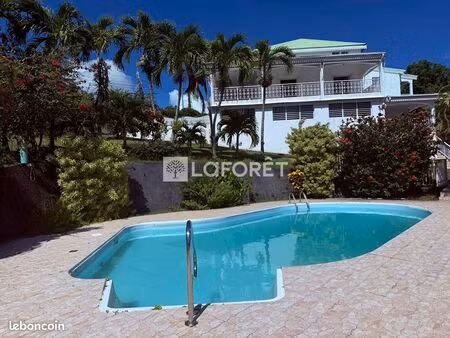 villa 5 pièces 292 m²