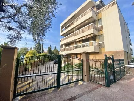 nice fabron – appartement 32 m² dans résidence sécurisée de standing avec piscine et tenni