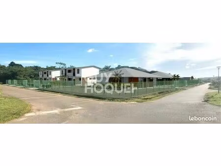 villa 4 pièces 94 m²