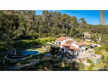 maison atypique 143 m2