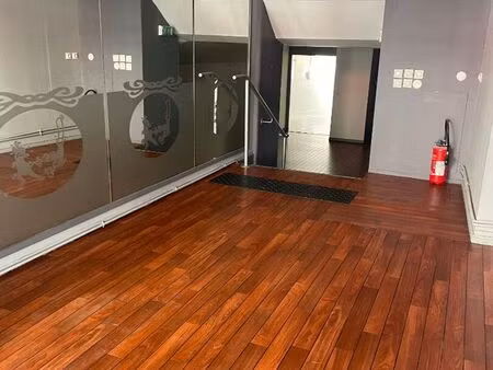 local commercial 70 m² argenton sur creuse