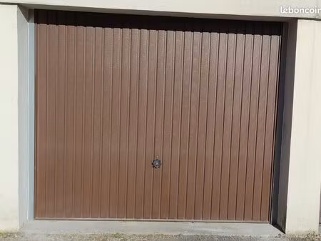 box de garage fermé pessac brivazac